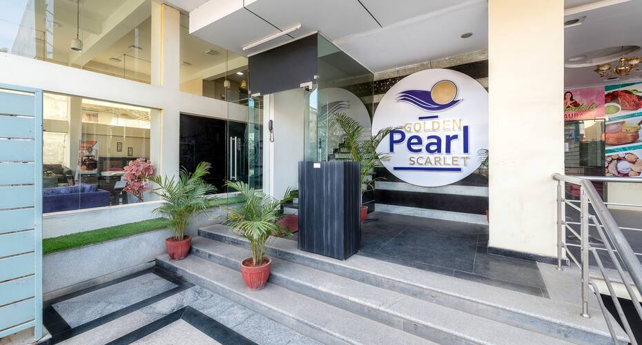 Golden Pearl Scarlet, Bangalore 4